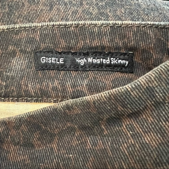 3/$25  NWT Dear John leopard print jeans 26 - Picture 11 of 12